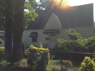 12 James Pl, Metuchen, NJ