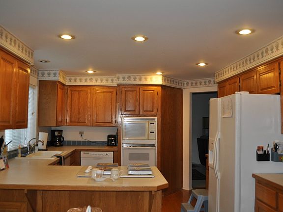 5th image of 22606 115th Street Ct E