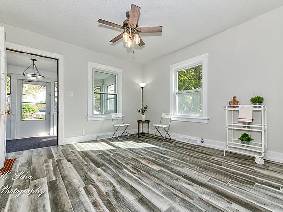 3rd image of 203 N Lord Ave