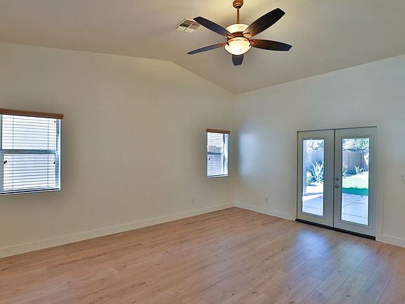5th image of 2886 W Kristina Ave