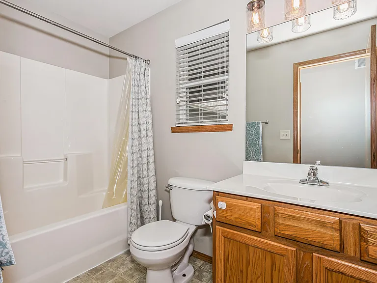864 S Sunset Cir — Photo 23