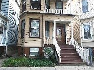 1531 W Barry Ave, Chicago, IL 60657