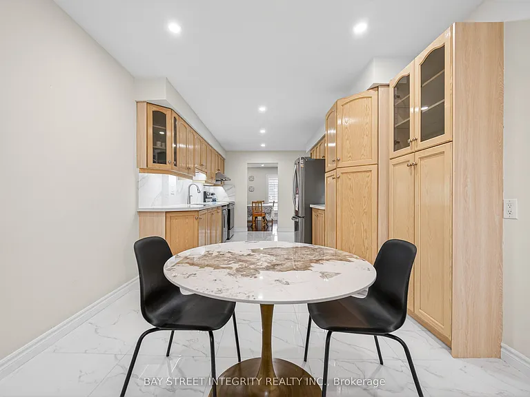 646 Village Pkwy #26 — Photo 21