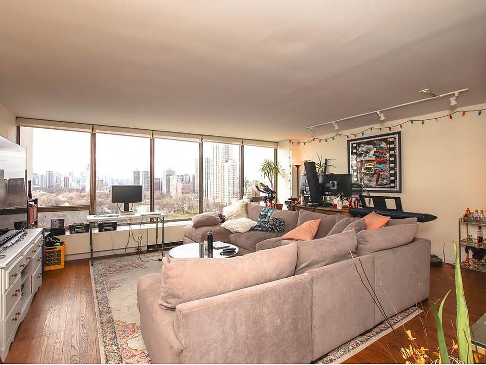 1st image of 2800 N Lake Shore Dr APT 1608