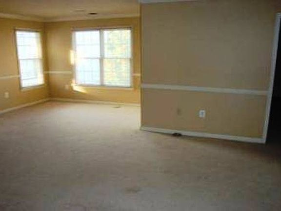 4th image of 6936 Crossfield Ct