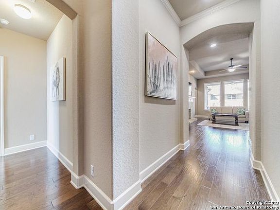 2nd image of 260 Woods Of Boerne Blvd