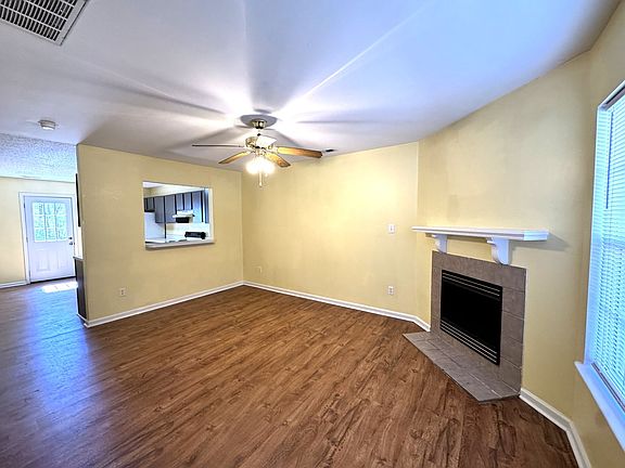 3rd image of 2084 Brandymill Ln