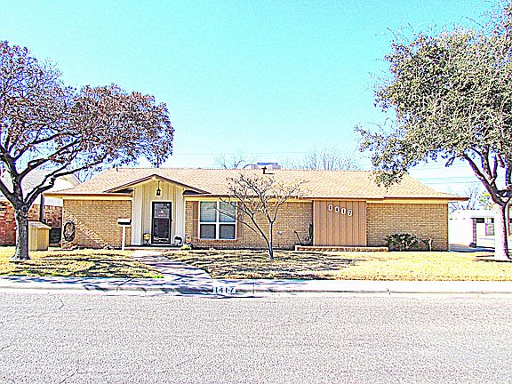 Corner Lot/side entry Garage