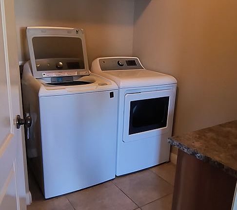 5th image of 370 W 1425 N #42
