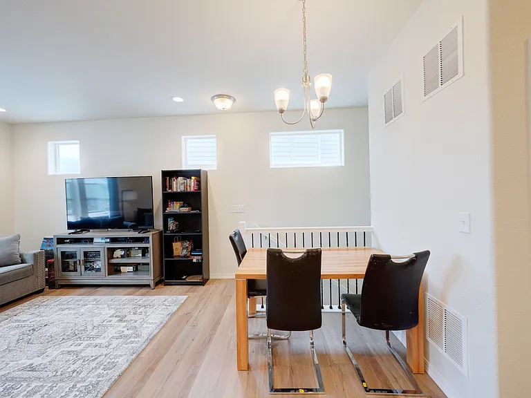 8042 Jayla Trl — Photo 15