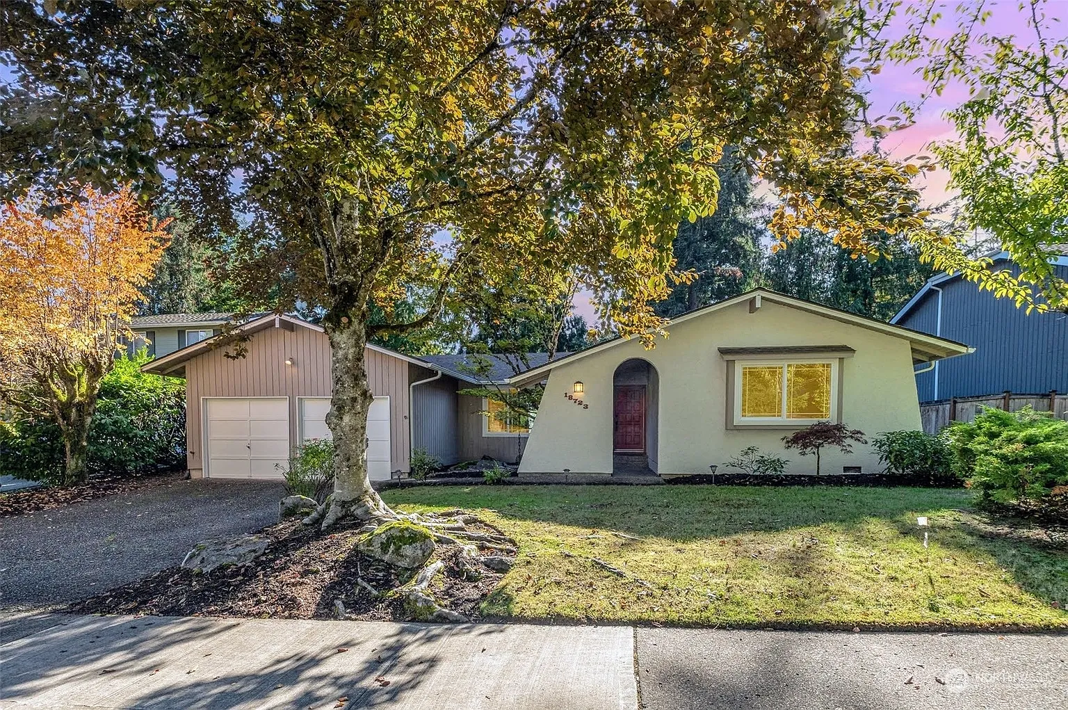 18723 SE 45th Place photo 1
