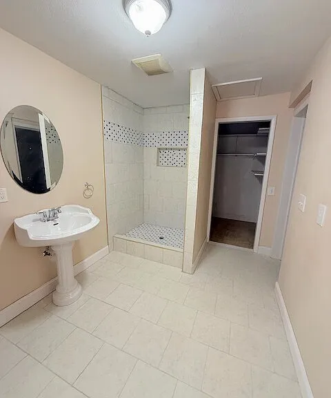 100 W Greenwood Dr — Photo 10