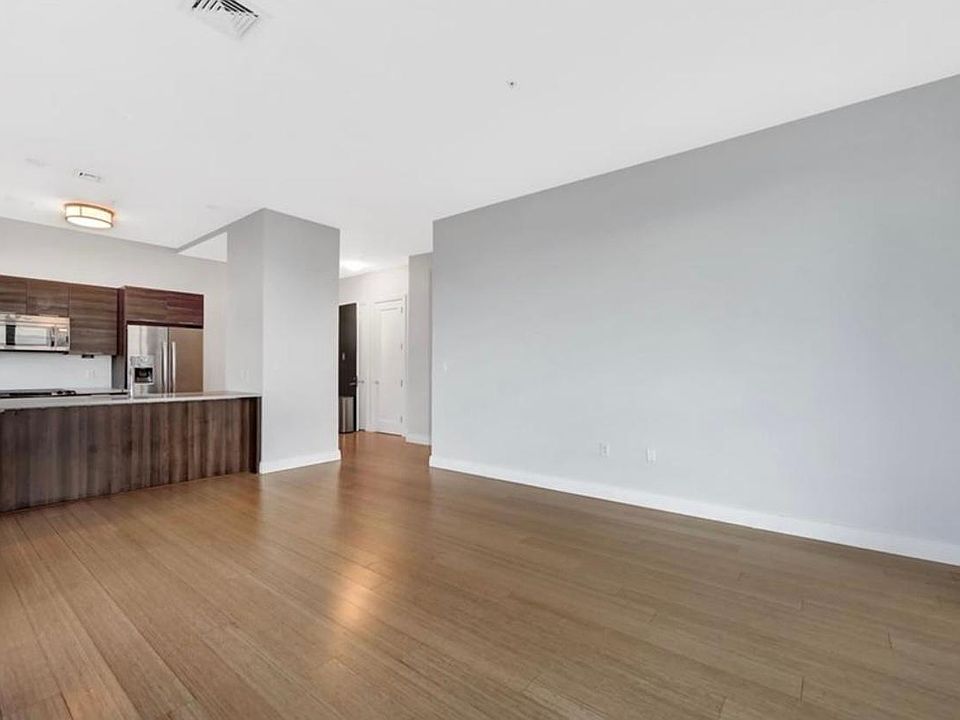 1st image of 50 Nepperhan St #4E