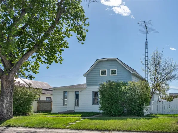 223 2nd St N, Vulcan, AB T0L 2B0