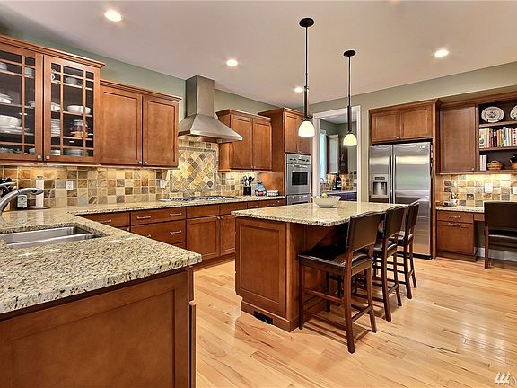 2nd image of 15402 20th Ave NW