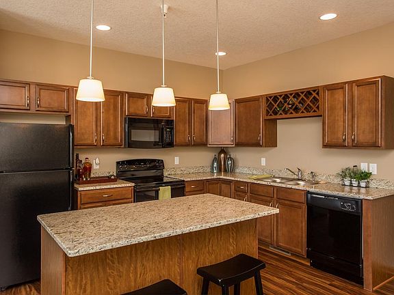 5th image of 1033 Gypsum Dr