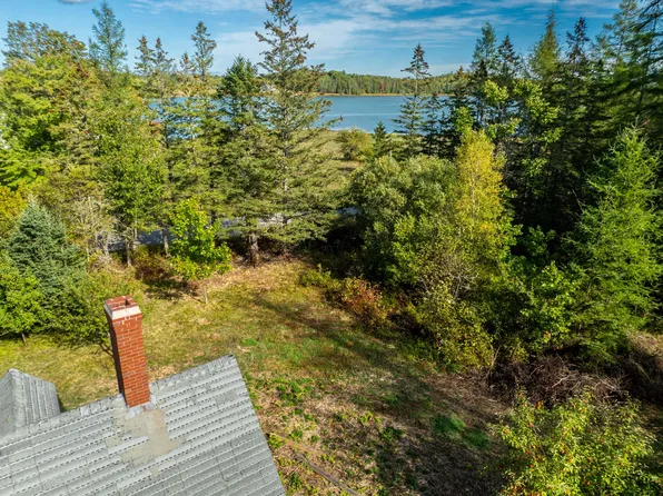 173 Leighton Point Road, Pembroke, ME 04666