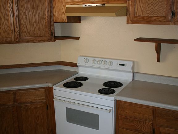 3rd image of 440 S Pioneer