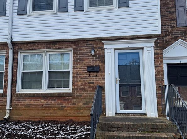 1438 Dover Rd, Spartanburg, SC 29301