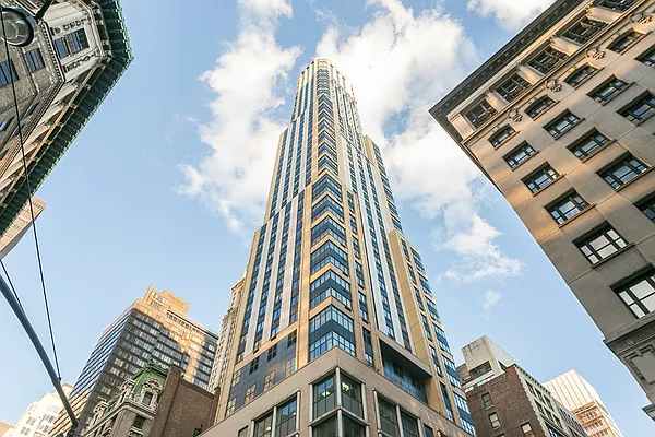 Rented by Vivaldi Real Estate | media 25