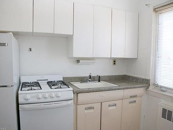3rd image of 8891 15th Ave