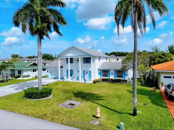 1251 NW 207th St, Miami Gardens, FL 33169