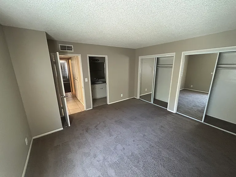 1510 E Maryland Ave #2 — Photo 7