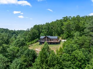 386 Eagle Ridge Rd, Campton, KY 41301