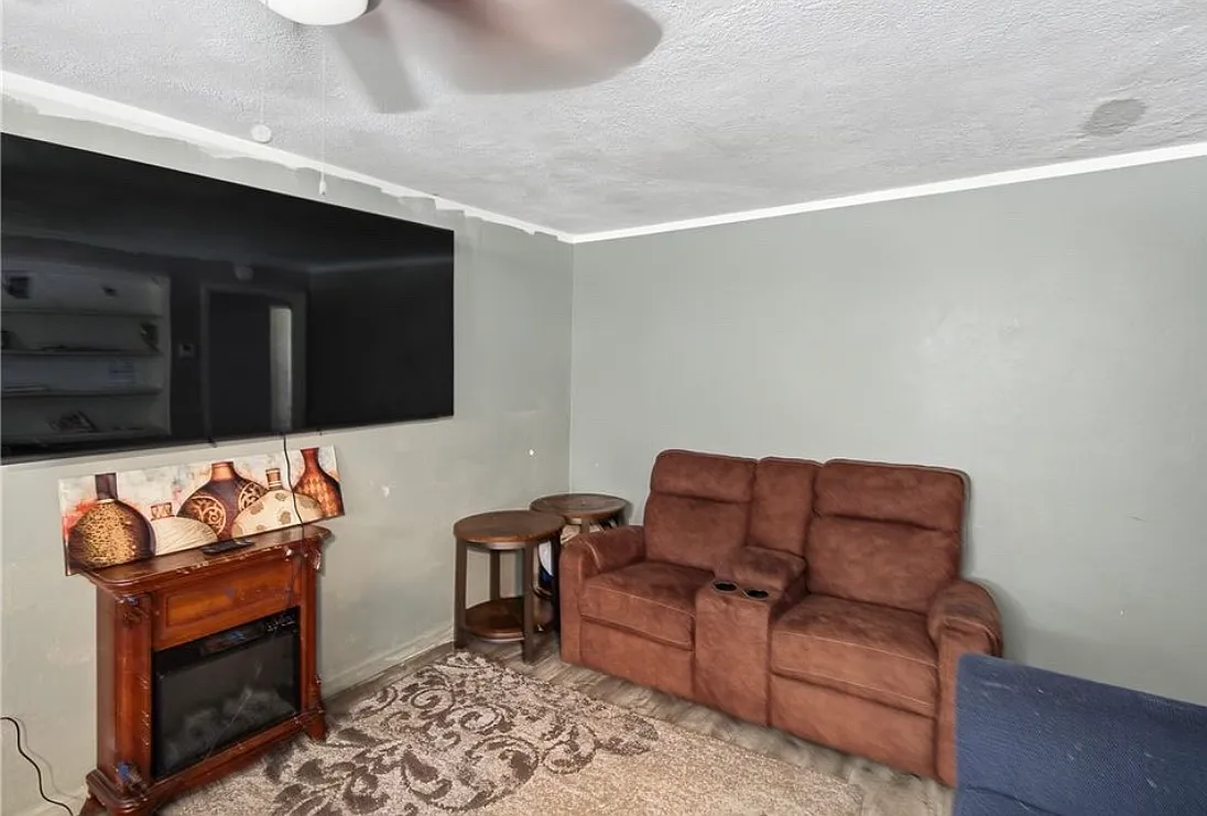 2 bed, $1,500 — Photo 3
