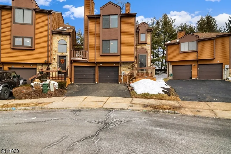 31 Independence Way photo 1