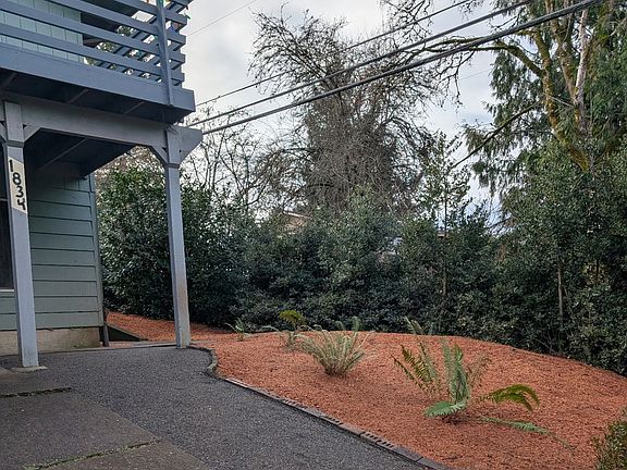 2nd image of 1834 SW Miles St