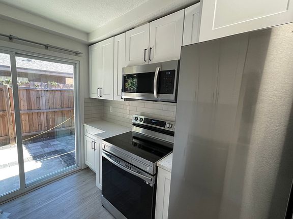 Kitchen with new Appliance