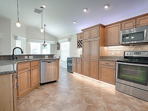 5th image of 1988 Useppa Oaks Ln