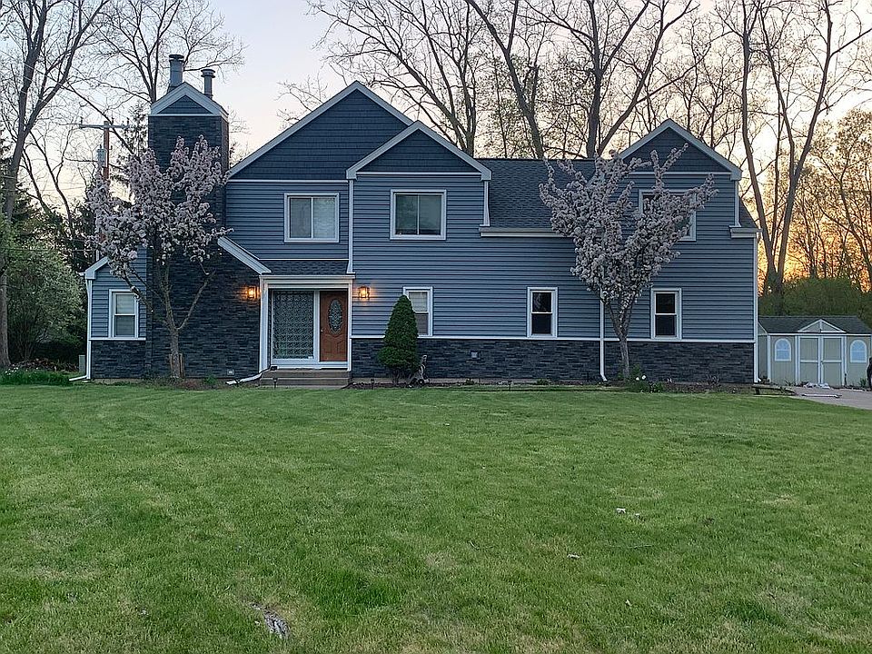 2nd image of 2984 Saddlewood Rd