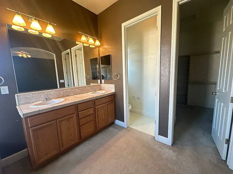 3929 Gossamer Way — Photo 17