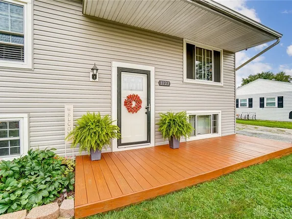 1123 Campbell Ave, New Carlisle, OH 45344