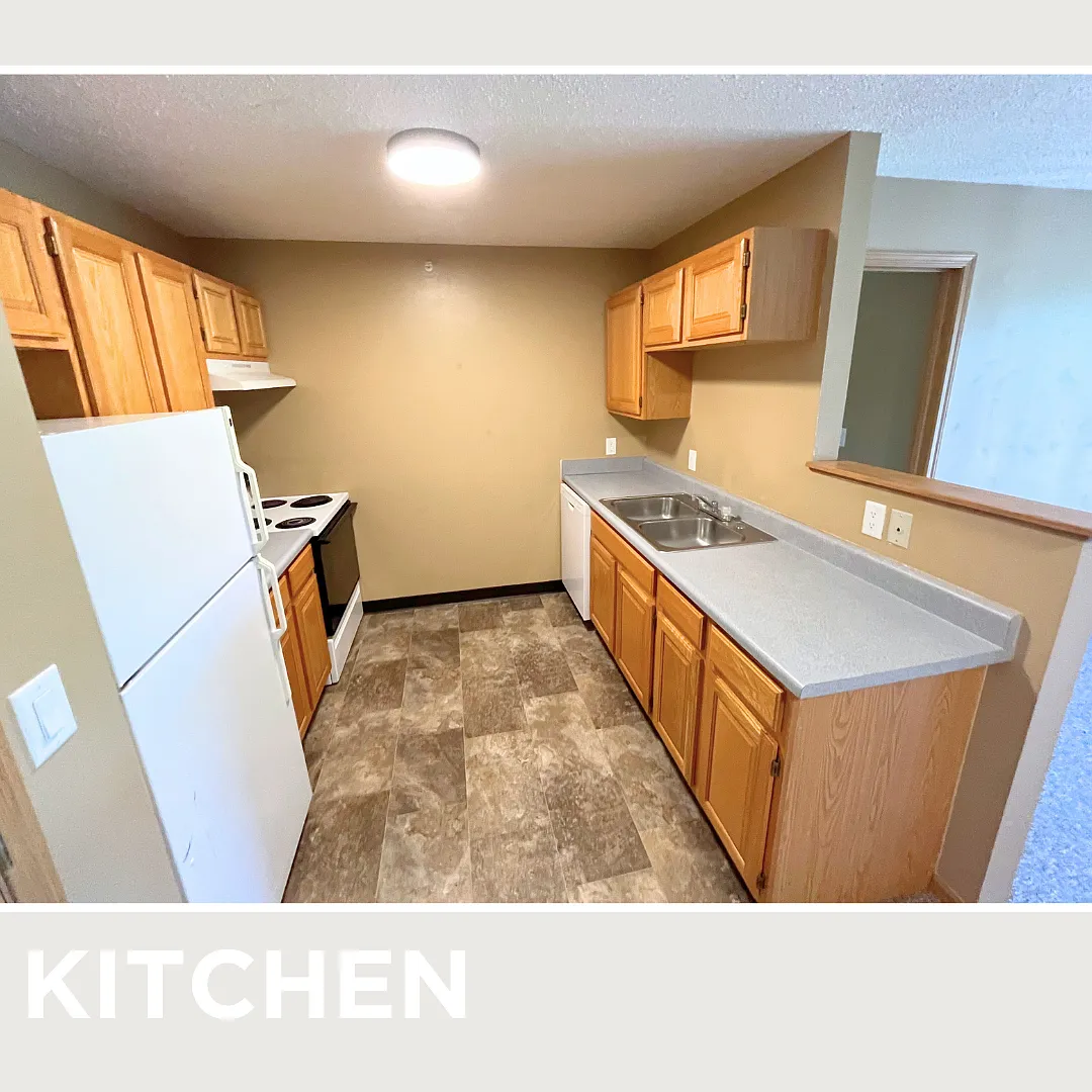Building Photo - 2804 Schroeder Dr #3