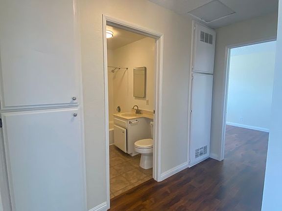 5th image of 1039 Junipero Ave APT 8