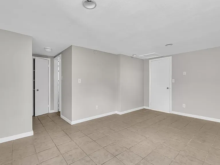 2121 University Blvd S #2121 — Photo 15