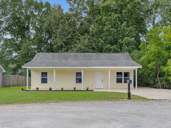 1700 Maple Pl, Soddy Daisy, TN 37379