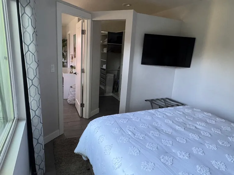 5312 E Virginia Ave — Photo 2