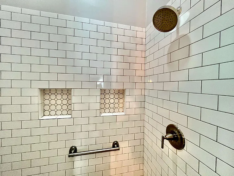 2637 Chesterfield Ave #B — Photo 16