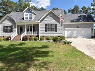 1017 Sawyer Creek Dr, Zebulon, NC 27597