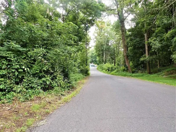 CROSMOUR Drive, Rhinebeck, NY 12572