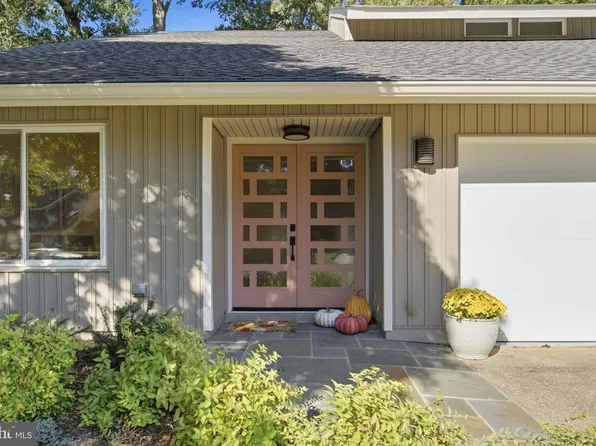 10414 Pearl St, Fairfax, VA 22032