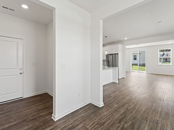 4th image of 519 Byres Ct Lot 38B