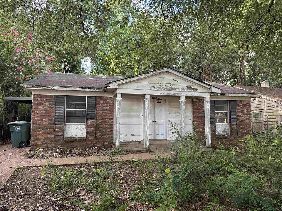 1st image of 4006 E Mallory Ave