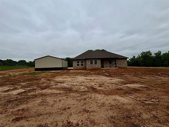 2nd image of 13994 Breezy Ln