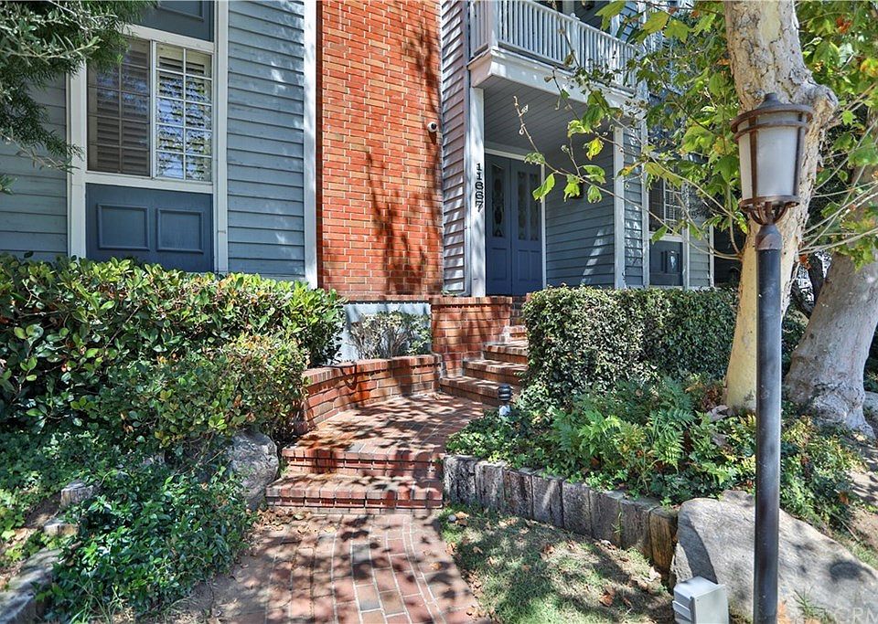 1st image of 11667 Gorham Ave APT 202