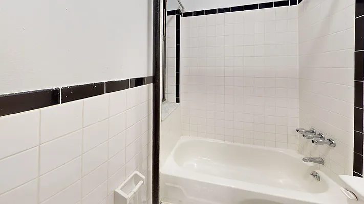 Rented by Bond New York | media 12